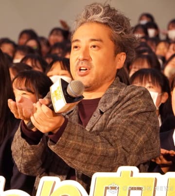 ムロツヨシ、女子中高生パワーで朝の情報番組ジャック狙う「みんなで言えば使ってくれるかも！」