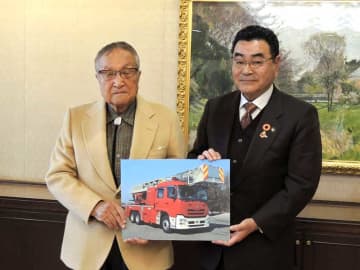 野田の医師、はしご付き消防車を市に寄贈　2億1800万円　老朽化知り「命を守る仕事にささげた人生。命を守るため財産使いたい」