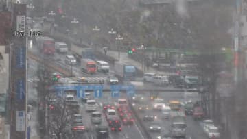 【速報】高速バスも次々運休に…関東地方で大雪　都心でも
