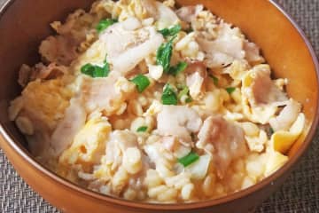 「カツ丼が食べたい」けれど面倒な日の救世主　DELISH KITCHENの『豚たぬき丼』が最高だった