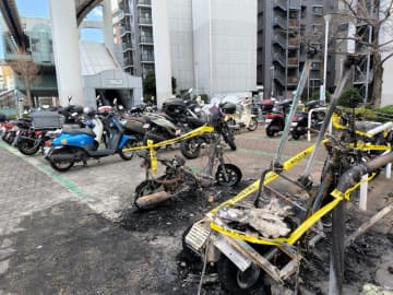 駐輪場火災、バイクなど6台焼ける　千葉都市モノレール栄町駅近く　千葉市中央区　