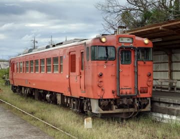 トロッコ代替でキハ40形　小湊鉄道　観光急行列車に登用