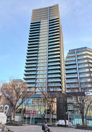 千葉パルコ跡地にタワマン　分譲住宅は完売、入居始まる　1、2階には商業施設