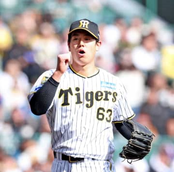 阪神・ドラ5石黒　満員甲子園デビュー戦で巨人斬り！岡田監督即決1軍帯同　「木浪が『エグいフォークです』言うとったわ」
