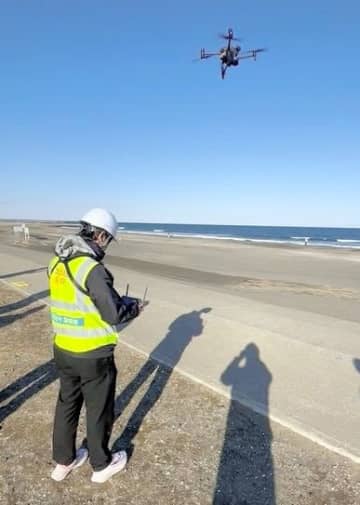 津波避難に自動飛行ドローン導入へ　上空からサーファー誘導　一宮町が予算計上
