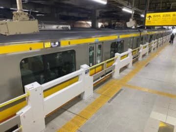 JR東、'24年度は新小岩駅や鶯谷駅でホームドア整備