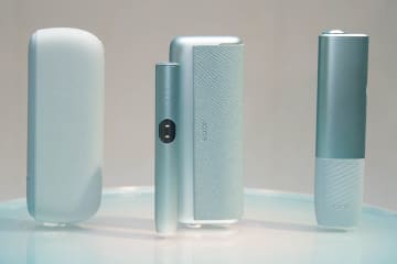 IQOS、タッチスクリーン・一時停止機能搭載の「ILUMA i」