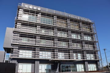 ドラッグストアでコンセントタップ盗み、声かけた保安員にけが負わす　強盗致傷の疑いで男逮捕　千葉・旭署
