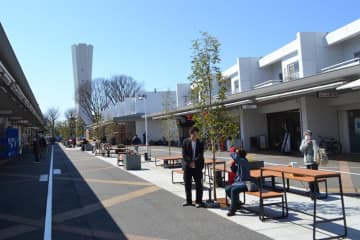 MUJI×URまるごとリノベ　商店街、開放的空間に　千葉・花見川団地　イベント積極開催へ