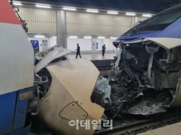 ニュース画像：「ソウル駅でムグンファ号がKTXに衝突…4人が軽傷」