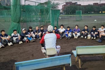 選抜ベスト4の中央学院に公式戦で勝利した「千葉県立四街道高校」　高校野球の常識では考えられない指導に驚き