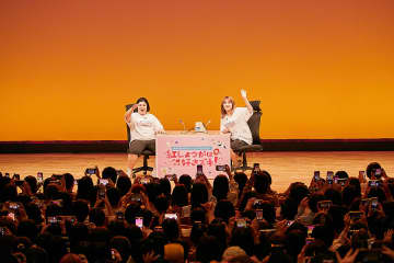 お笑いコンビ・紅しょうが、神戸でのイベントに７００人が熱狂
