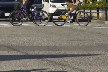 4月には“逆走ママチャリ動画”がSNSで炎上、10～30代男女が「ヒヤッとした自転車の乱暴運転」【トップ3】