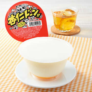 たっぷり405gのどんぶり型杏仁豆腐! 底にマンゴーソース入り! ファミリーマートが「杏仁ドーン！！」を発売～「内容物が容器に満杯に入っております」