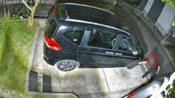 【独自】駐車中の車に男が近づきタイヤを刺す瞬間　パンクは今月3本目…被害者「確実に狙われている」