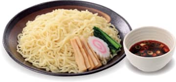 一味唐辛子と山椒をふんだんに使った「激辛マーラーつけめん」、牛焼肉のトッピングと大粒の背脂をつけダレに入れた「背脂牛肉つけめん」、幸楽苑が夏にぴったり2つのつけめんを本日31日(金)発売