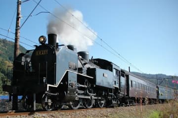 SL蒸気機関車が望めるところも 気軽に本格旅行気分を味わえる全国に約150か所「温泉併設の道の駅」5選