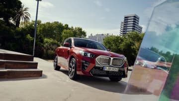 BMW車内でU-NEXTの動画視聴　日本初