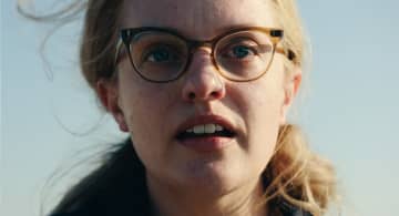 エリザベス・モスが怪演！生きづらさを抱えた2人の女性が、幻想的な森で共鳴する『Shirley ...