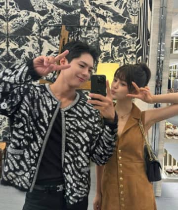 パク・ボゴム＆NewJeans ダニエル、大阪で再会…美男美女コンビに絶賛の声（動画あり）