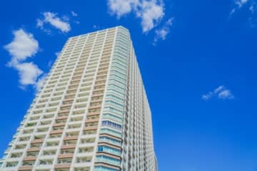 タワマン暮らしのメリット、デメリット 「エレベーター待ち時間が長く感じる」という声も
