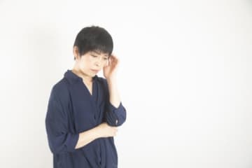 30歳を過ぎて実家問題を意識…「財産相続、墓問題、介護問題など山積み」と憂う女性