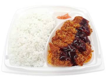 豚ロース肉のとんかつと、大盛ご飯で857kcalのお弁当! セブン‐イレブンが「大盛りごはん！豚ロースとんかつ弁当」を発売