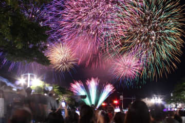 8千発！夜空いっぱい大輪の花　銚子みなとまつり花火大会