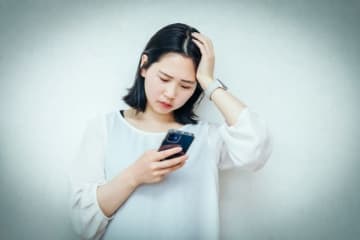 マッチングアプリでいきなり「派手な女は嫌いです」「これ車です」と軽トラの写真が送られてきてドン引きした女性