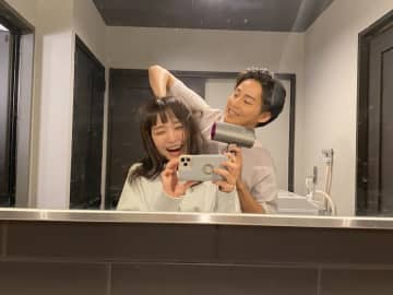 藤ヶ谷太輔＆奈緒、幸せ溢れるツーショット公開！不器用なふたりが最後にたどり着く“一生に一度の選...