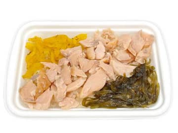 昆布だしで炊き上げた御飯に香ばしく焼いた鮭と2種の副菜を盛付けて税込375円! セブン‐イレブンが「焼き鮭御飯」を発売