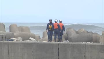 高校の同級生2人が海水浴中に流され1人死亡1人不明に…台風接近で遊泳中止の海水浴場で　茨城･鹿嶋市