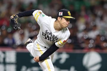 鷹に現れた“新星”「昨年と別人」　助っ人手玉…キレキレ23歳の「バケモンみたいな球」