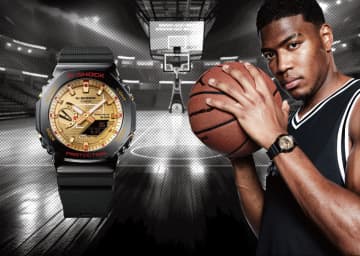 G-SHOCK、八村塁モデルに新作 ブラック×ゴールドでコートを表現