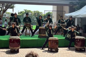 ロッテ、8月27日〜29日の西武戦で「和太鼓演奏」の外周パフォーマンスを実施