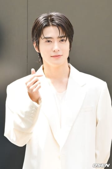 【PHOTO】NCT ジェヒョン＆IVE ユジン、コスメブランド「CLIO」のイベントに出席