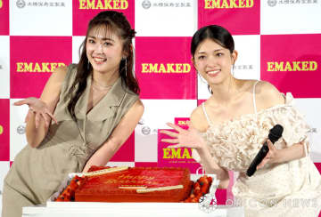 松村沙友理＆ゆうちゃみ、イベント中にいちごをつまみ食い　バースデーサプライズに大はしゃぎ