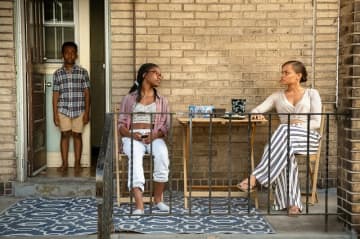 【Netflix国内ランキング】引っ越した家にすでに誰かがいる！『デリヴァランス －悪霊の家－...