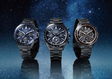 シチズン アテッサ、フラッグシップに新色コズミックとピンクゴールド