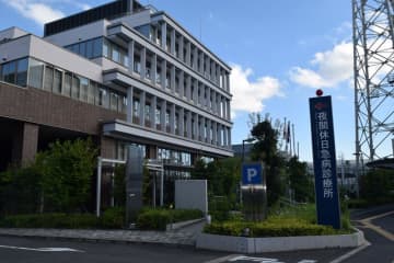 21歳男性遺体を夜間診療所に遺棄　船橋、立ち去り容疑で20歳男を逮捕　千葉県警、特捜班を設置　頭の出血死因か