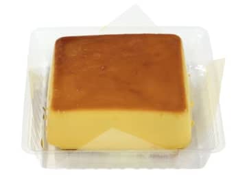 濃厚で固めのプリンをスポンジにのせた! セブン‐イレブンが「濃厚卵のレトロプリン」を本日10日(火)発売