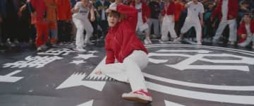「最後のダンスバトルで涙」「迫力が凄かった」絶賛の声続々！ワン・イーボー主演『熱烈』本編シーン