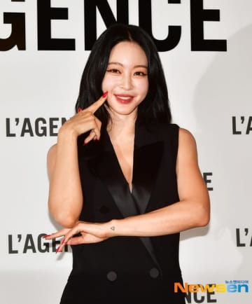 【PHOTO】ハン・イェスル＆アン・ヒョンモら、ブランド「L'AGENCE」のイベントに出席