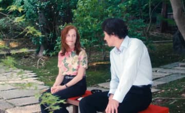 京都、奈良、直島など、イザベル・ユペールが“不思議の国”ニッポンに迷い込む『不思議の国のシド二...