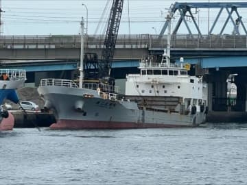 乗組員が落下し死亡　船橋で荷下ろし中「クレーンから」　千葉海保が経緯調査