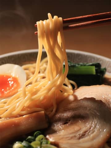 京都発祥のラーメンチェーン四天王『天下一品』『来来亭』『魁力屋』『ラーメン横綱』それぞれの魅力