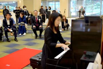 「音楽のまち習志野」にストリートピアノ　モリシア津田沼8日まで