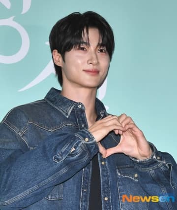 【PHOTO】ビョン・ウソク＆Stray Kids ヒョンジン＆キム・ヨンデら、映画「聴説」V...
