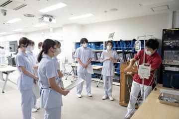 「学校看護師」の育成・強化に着手、増加する“医療的ケア児”と家族のニーズに応える「保育所・学校に多様な医療ケアを安全に実施できる看護師が必要」　名古屋市立大学