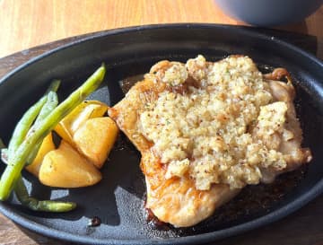 こだわりの熟成肉とクラフトビールが自慢の肉バル　nido　kitchen（千葉市中央区）で肉系ランチ！